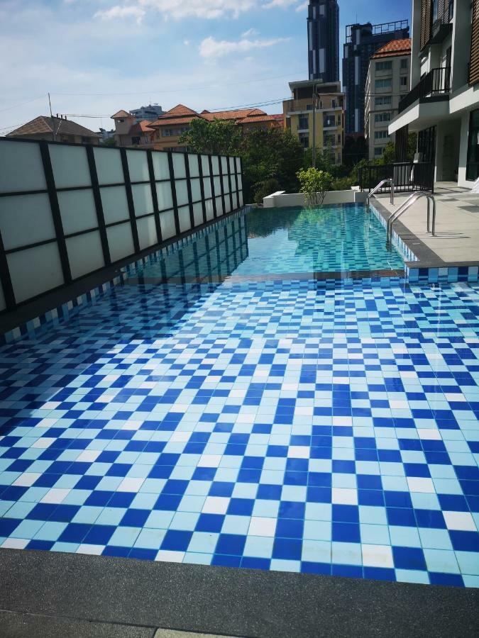 Apartemen Baan Pakdi *